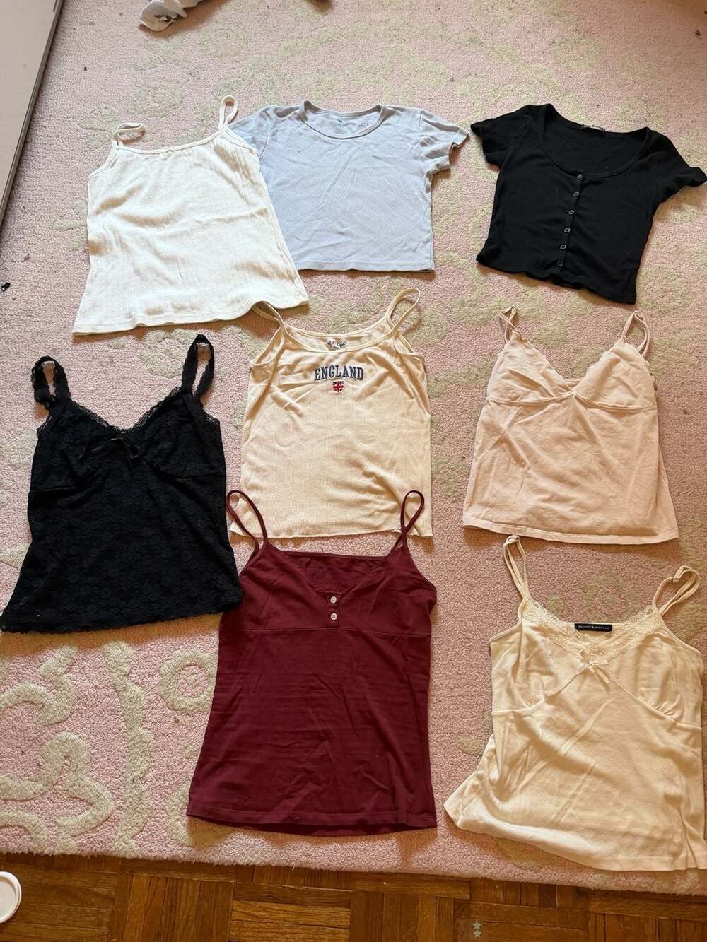 Brandy Melville and John Galt Tank Top Collection - 8 Pieces - Picture 10 of 16